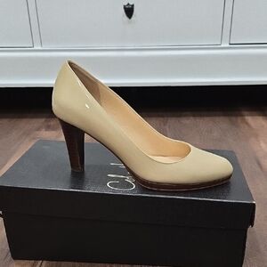 Cole Haan Women's Cream Heels